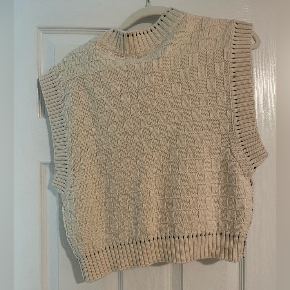 Free People Cream Knit V-Neck Sweater Vest with Black Trim - Picture 2 of 3